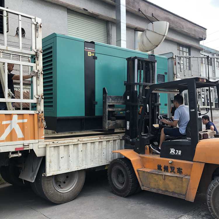 靜音型280kw康明斯二手發(fā)電機